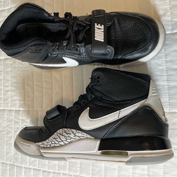 Air Jordan Boys Legacy 312 AT4040-001 Black Cement High Sneakers Size 6.5 Youth - Picture 14 of 14